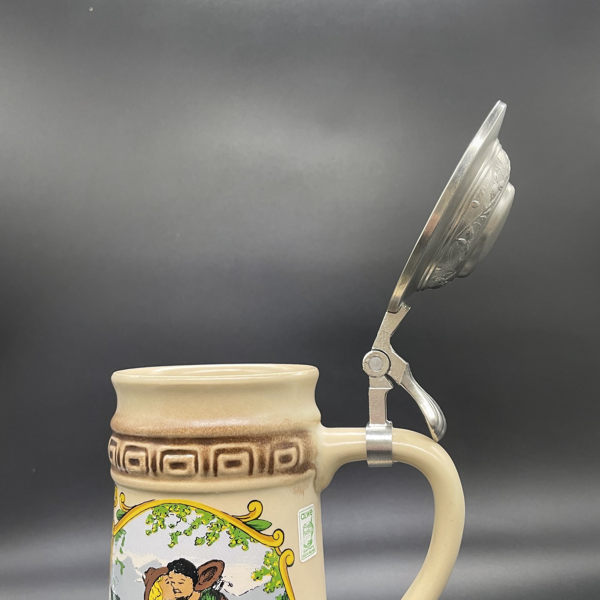 Кружка пивная с крышкой