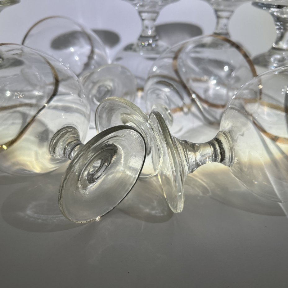 Набор из 8-ми бокалов с золотой каймой