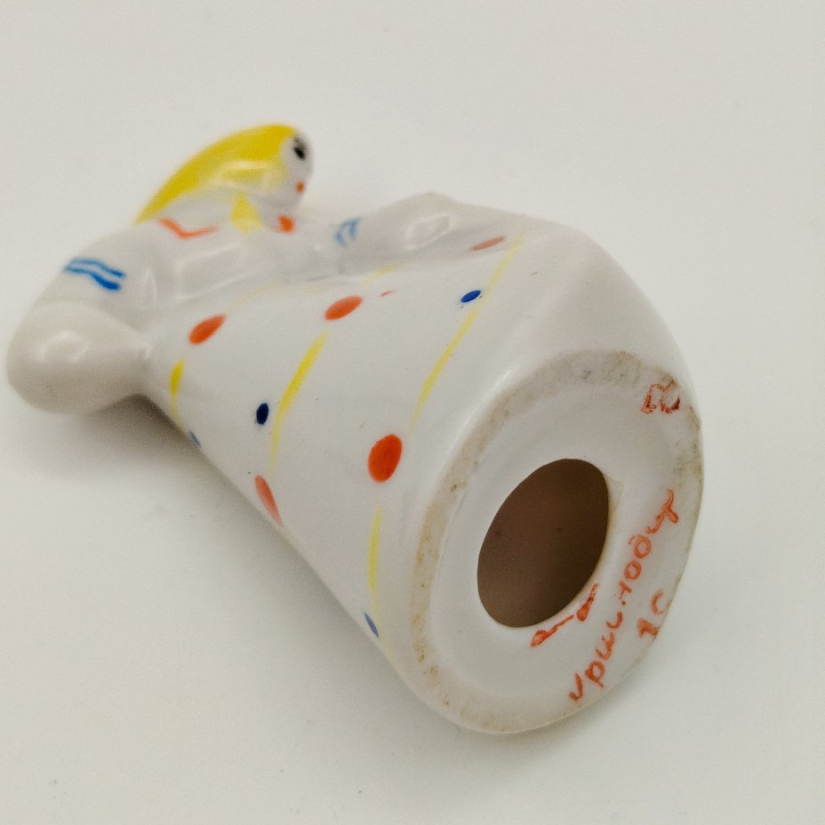 Статуэтка "Плясунья" из композиции "Хоровод", фарфор, роспись, Краснодарский фарфорово-фаянсовый завод «Чайка», СССР, 1960-1992 гг.