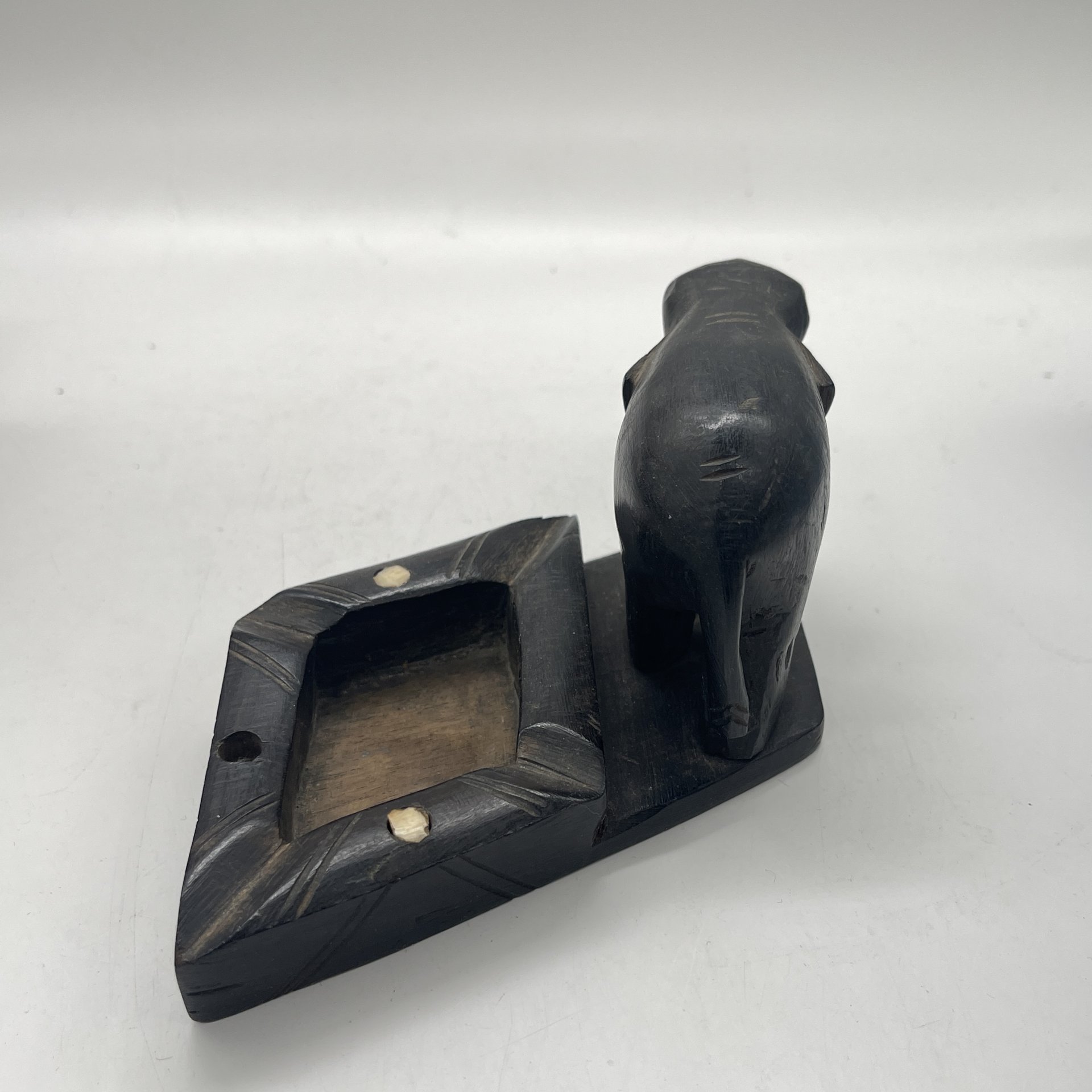 Пепельница "Слон", дерево, кость, резьба, инкрустация, Африка, 1980-2000 гг.