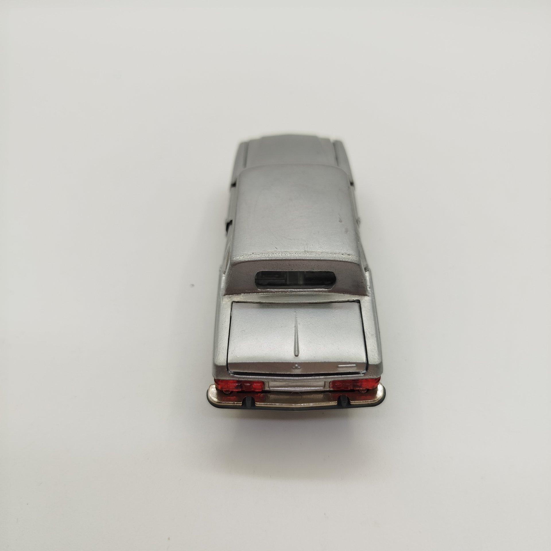 Модель автомобиля "Волга ГАЗ-24", масштаб 1:43, металл, пластик, СССР, 1970-1980 гг.