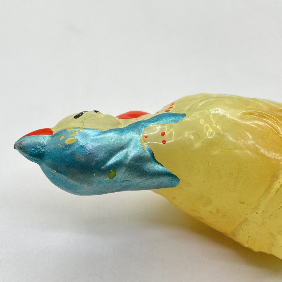 Игрушка елочная на прищепке "Утка в платочке", стекло, роспись, металл, Завод стеклянных ёлочных украшений и оптических изделий, г. Москва, СССР, 1950-1960 гг.