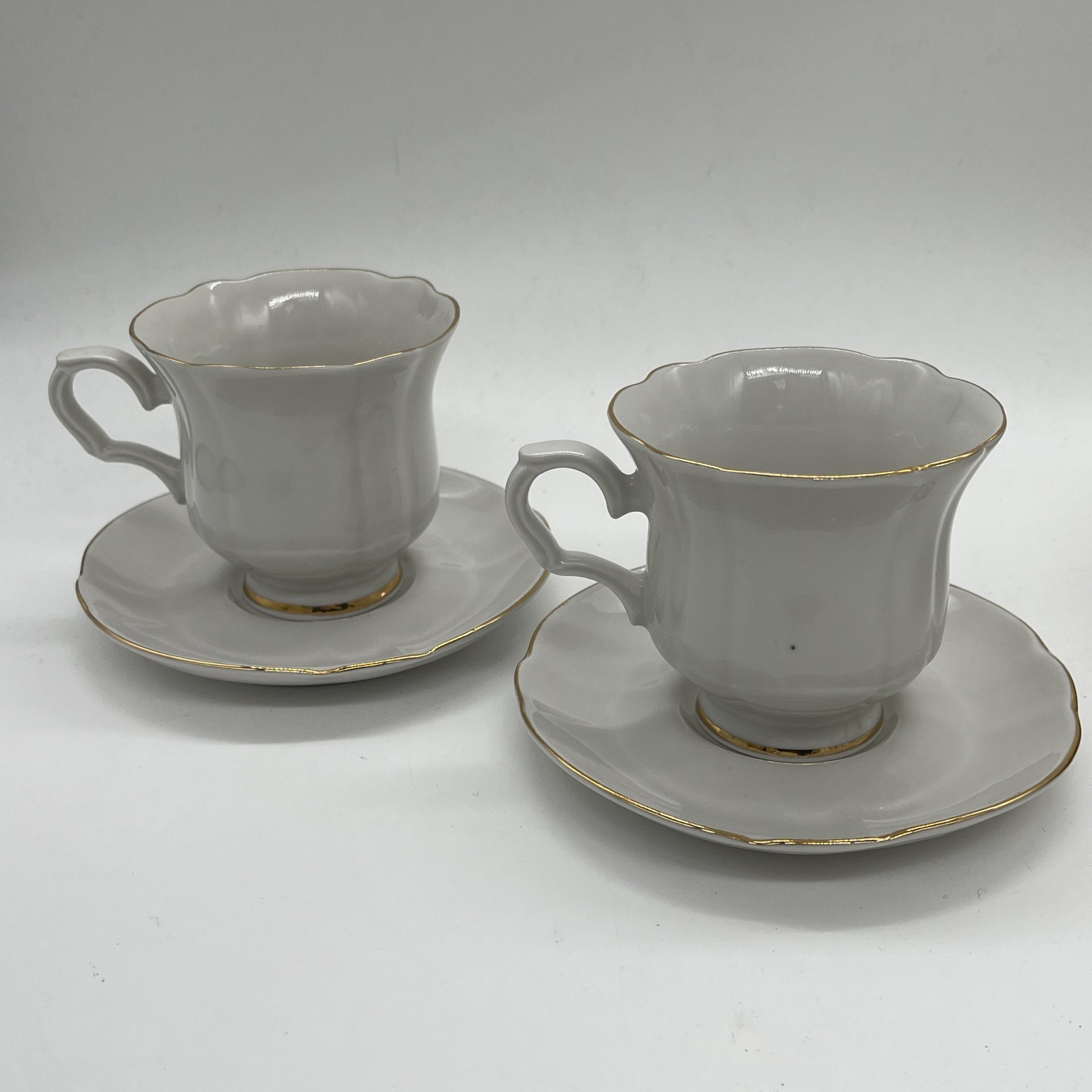 Набор из 2 чайных пар с лаконичным декором, фарфор, золочение, Коростенский фарфоровый завод (КФЗ), Восточная Европа, 1970-1990 гг.