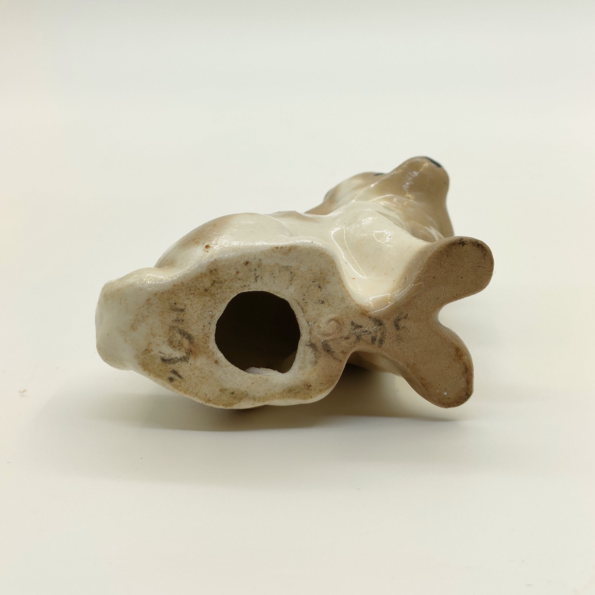 Статуэтка "Собака", фаянс, аэрография, роспись, СССР, 1960-1980 гг.