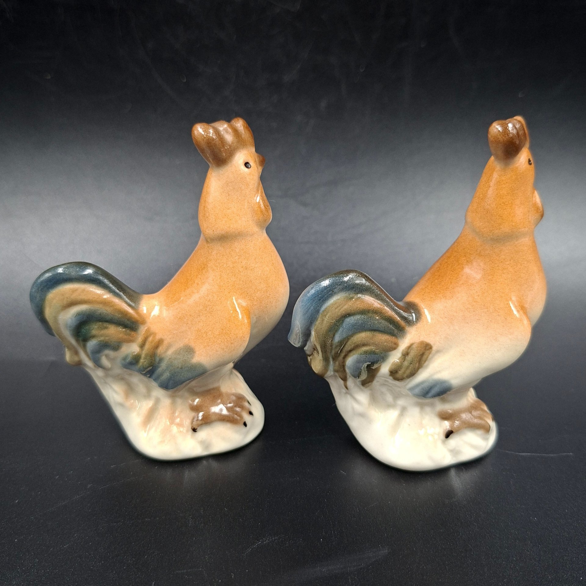 Статуэтки парные "Петухи", фарфор, роспись, Ленинградский фарфоровый завод (ЛФЗ), СССР, 1989-2001 гг.