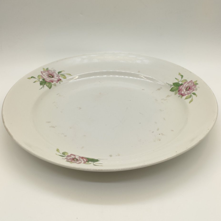 Большое сервировочное блюдо круглой формы с цветочным декором