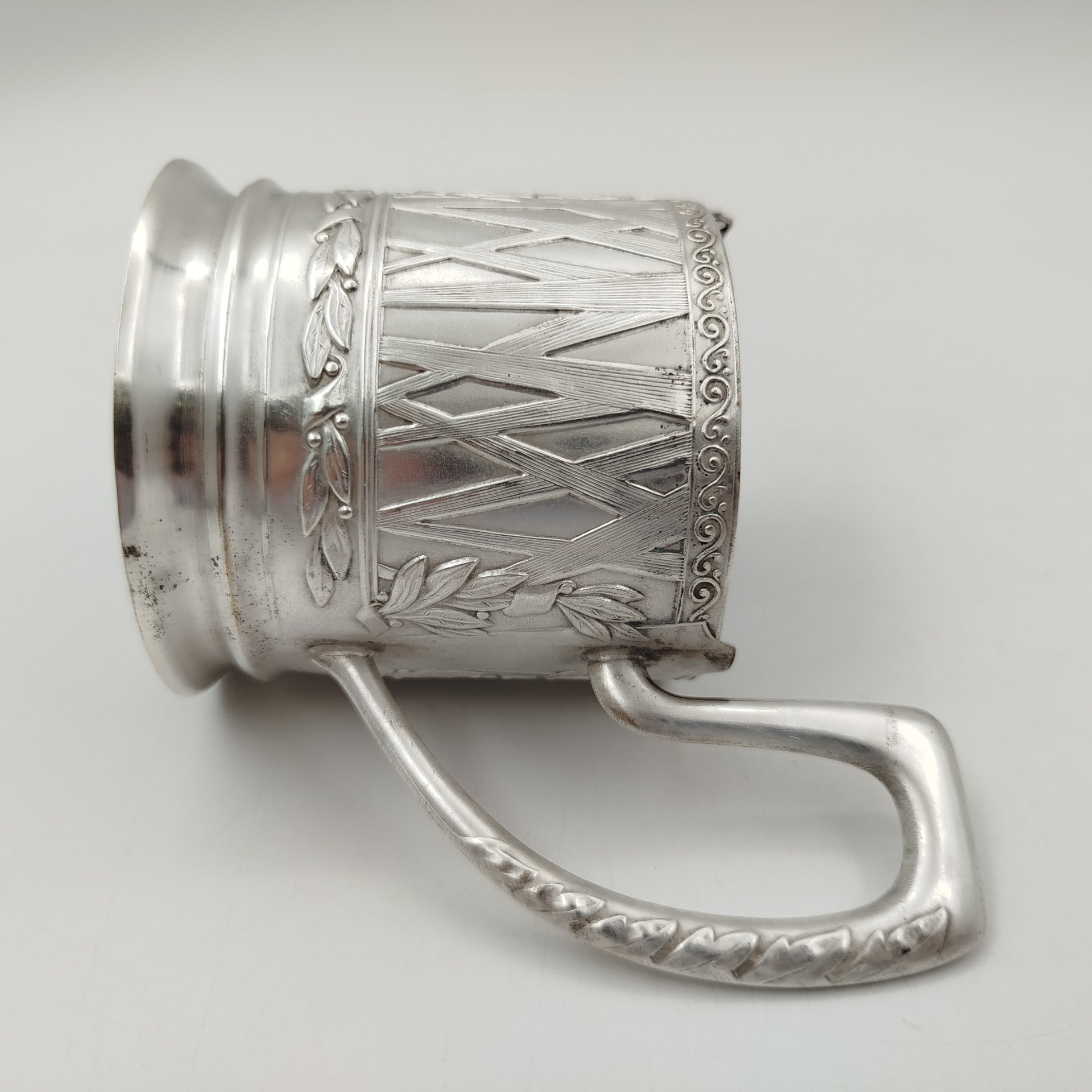Подстаканник "Сталинская высотка МГУ", мНЦ (медь-никель-цинк), Артель «Московский ювелир», СССР, 1960 г., Артель «Московский ювелир»