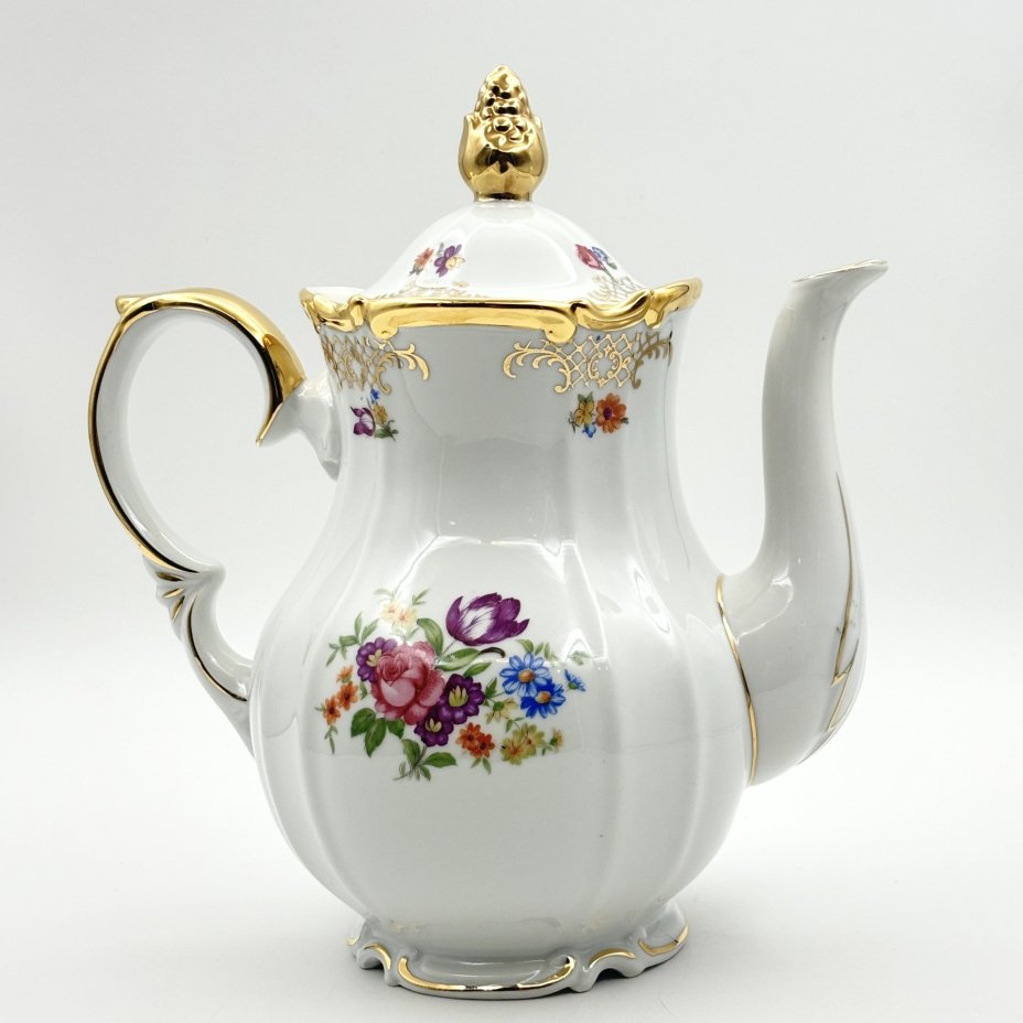 Кофейник, украшенный цветочным декором, фарфор, деколь, золочение,, Roschützer Porzellanfabrik Unger & Schilde, Германия, 1950-1960 гг., Roschützer Porzellanfabrik Unger & Schilde