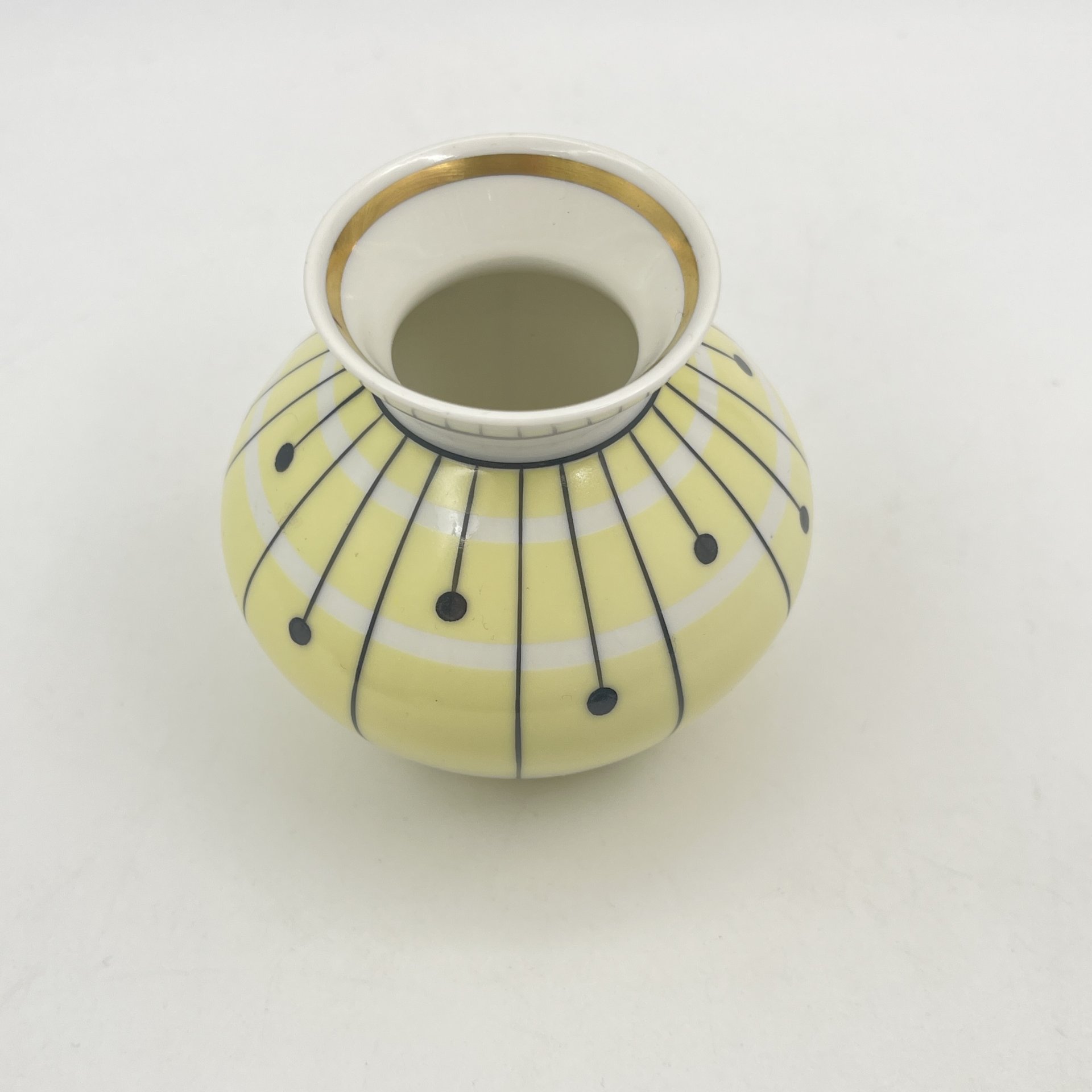 Вазочка миниатюрная