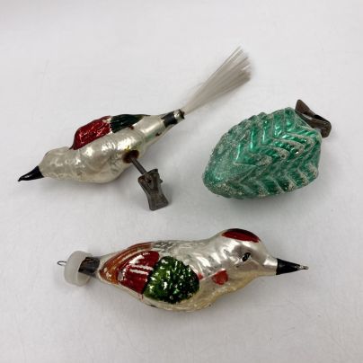 Набор из 3-х ёлочных игрушек ( 2 птички и ёлка), стекло, роспись, металл, ГДР, 1940-1970 гг.