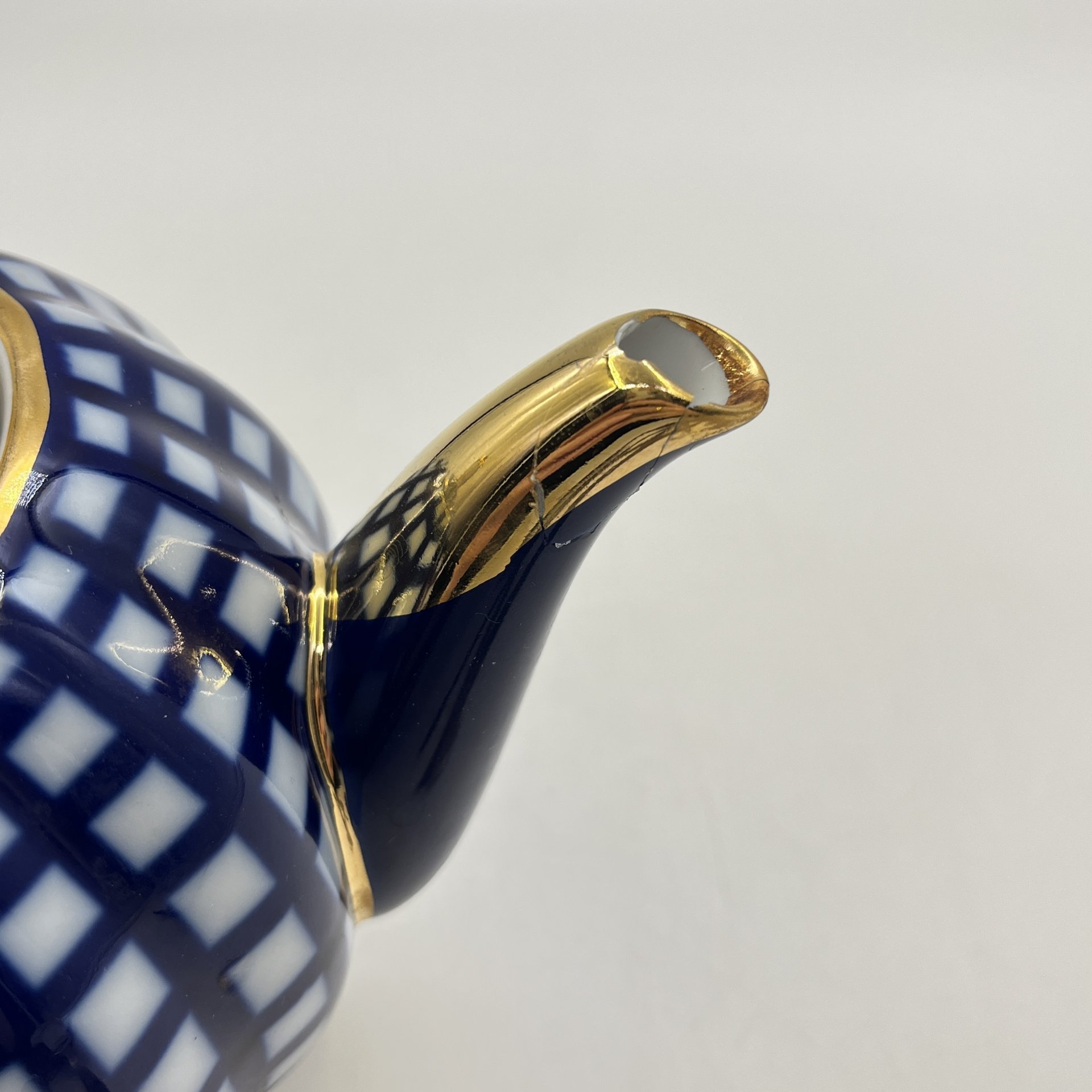 Чайник заварочный с декором кобальтовая сетка, форма "Тюльпан"