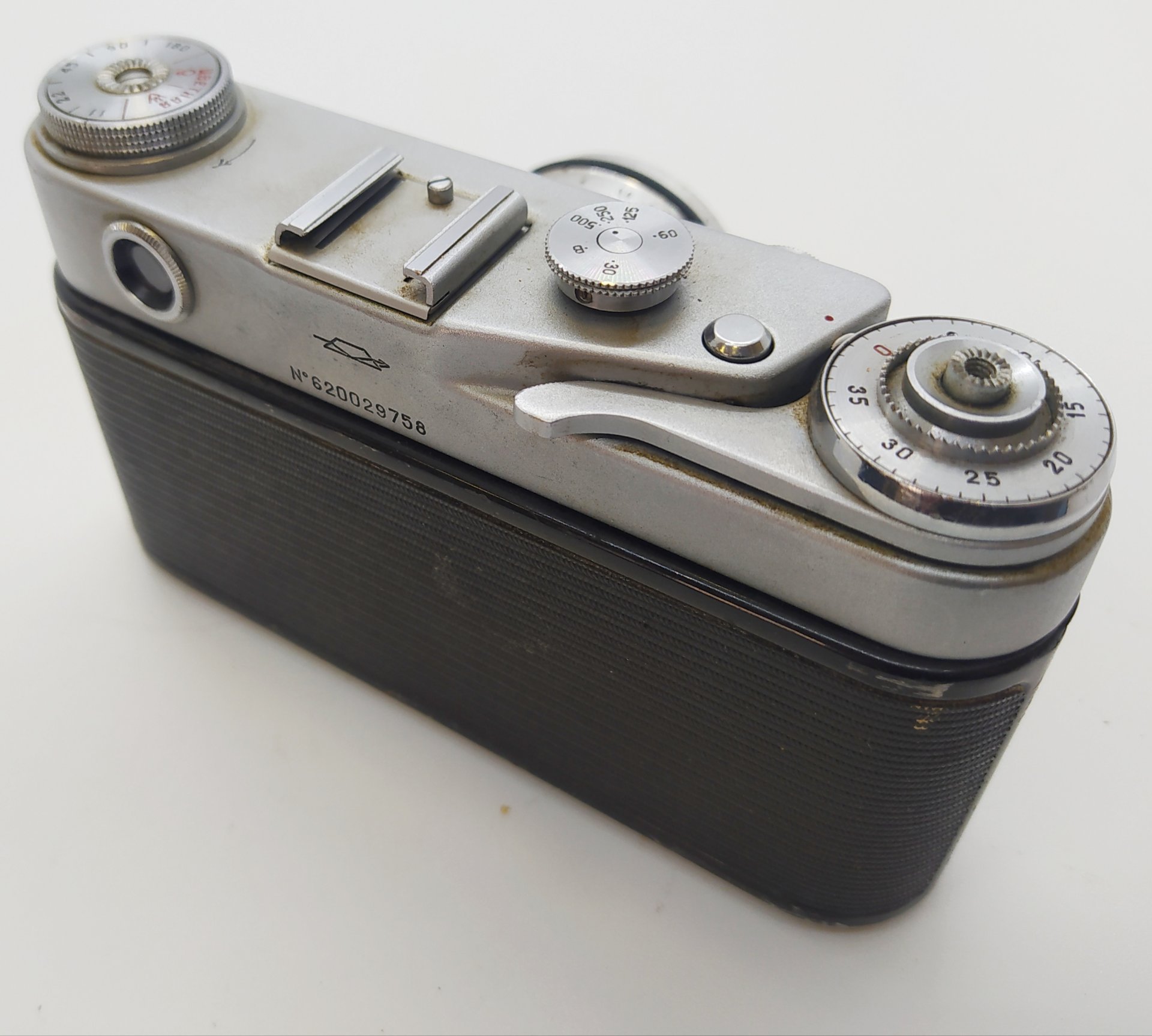 Фотоаппарат плёночный "Зоркий-6" с объективом "Индустар-61" (без кофра), металл, стекло, пластик, Красногорский механический завод (КМЗ)
