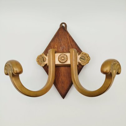 Вешалка (крючок)