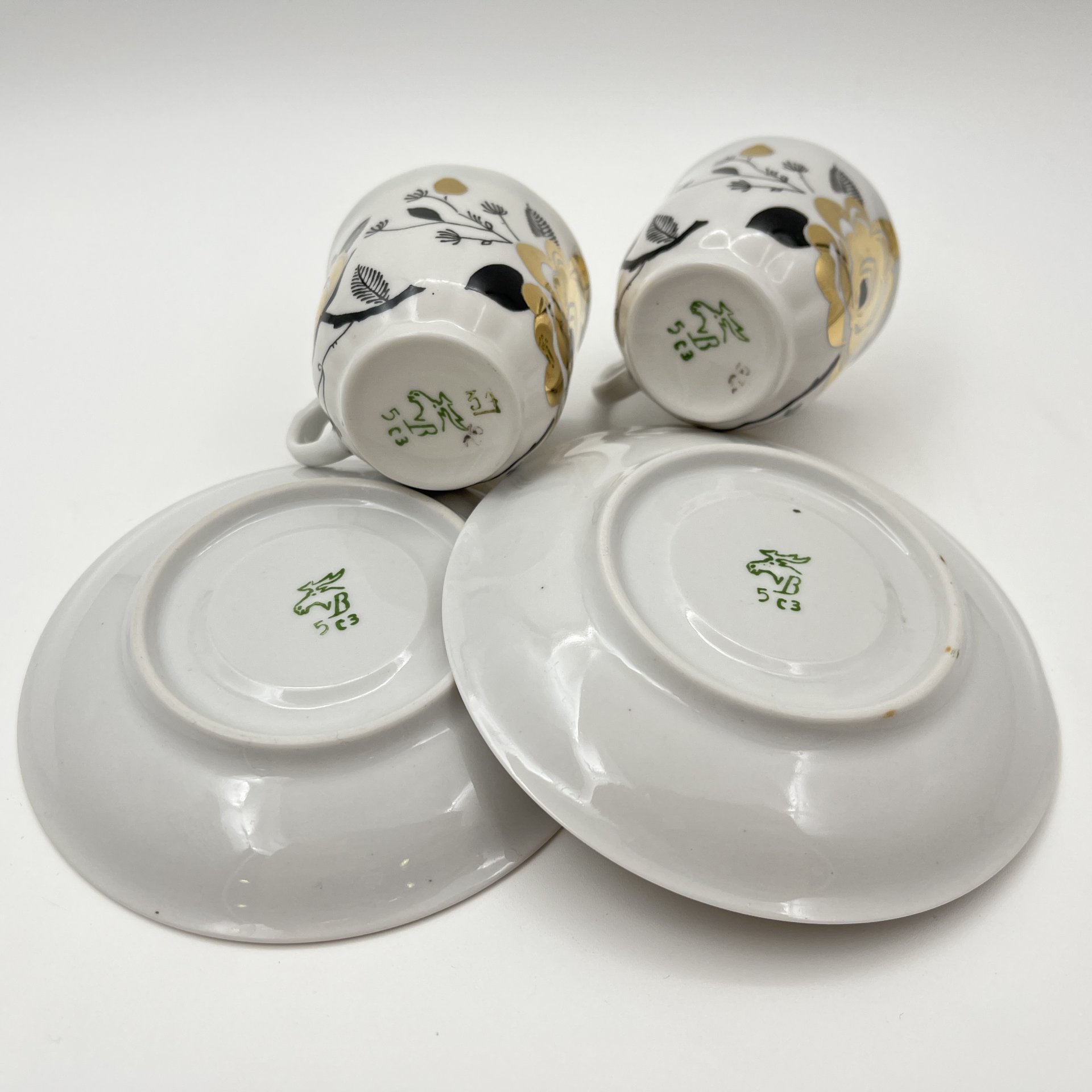 Набор из 2-х кофейных пар "Золотая роза", фарфор, деколь, золочение, Дмитровский фарфоровый завод (ДФЗ Вербилки), СССР, 1965-1991 гг.