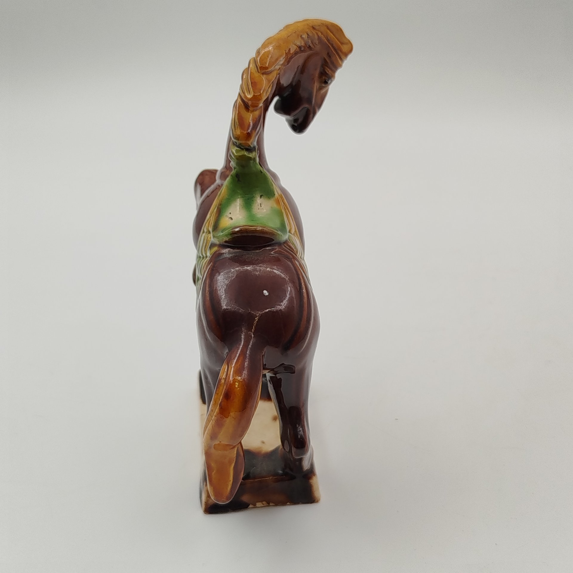 Статуэтка "Боевой конь эпохи Тан", фаянс, поливы, Китай, 1970-1990 гг.