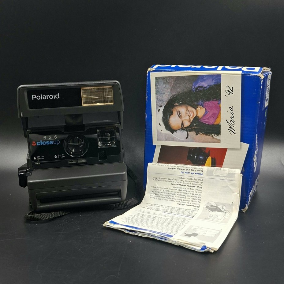 Фотоаппарат мгновенной печати "Polaroid 636 Close Up" в оригинальной коробке, пластик, картон, Polaroid, Великобритания, 1990-1994 гг.