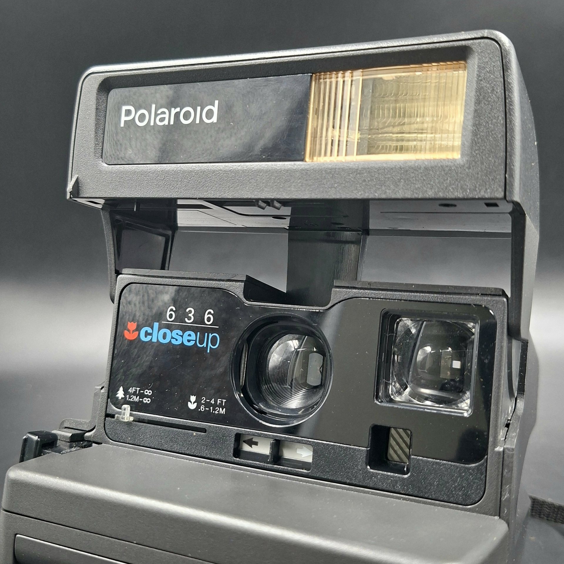 Фотоаппарат мгновенной печати "Polaroid 636 Close Up" в оригинальной коробке, пластик, картон, Polaroid, Великобритания, 1990-1994 гг.