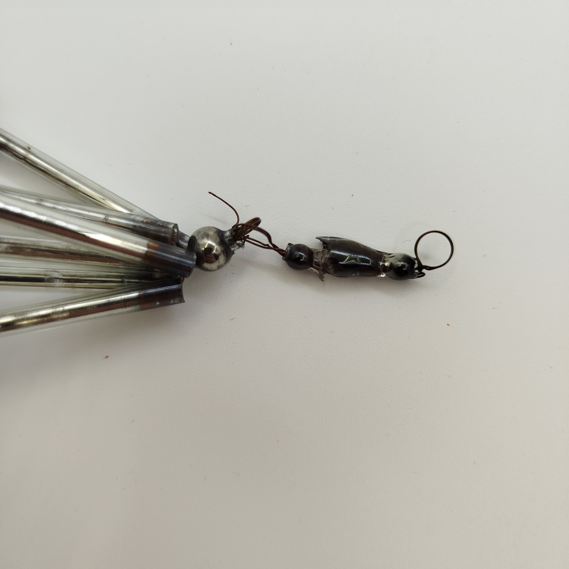 Набор из шести ёлочных украшений (стеклярус), стекло, металл, Завод «Лаборприбор», СССР, 1940-1960 гг.