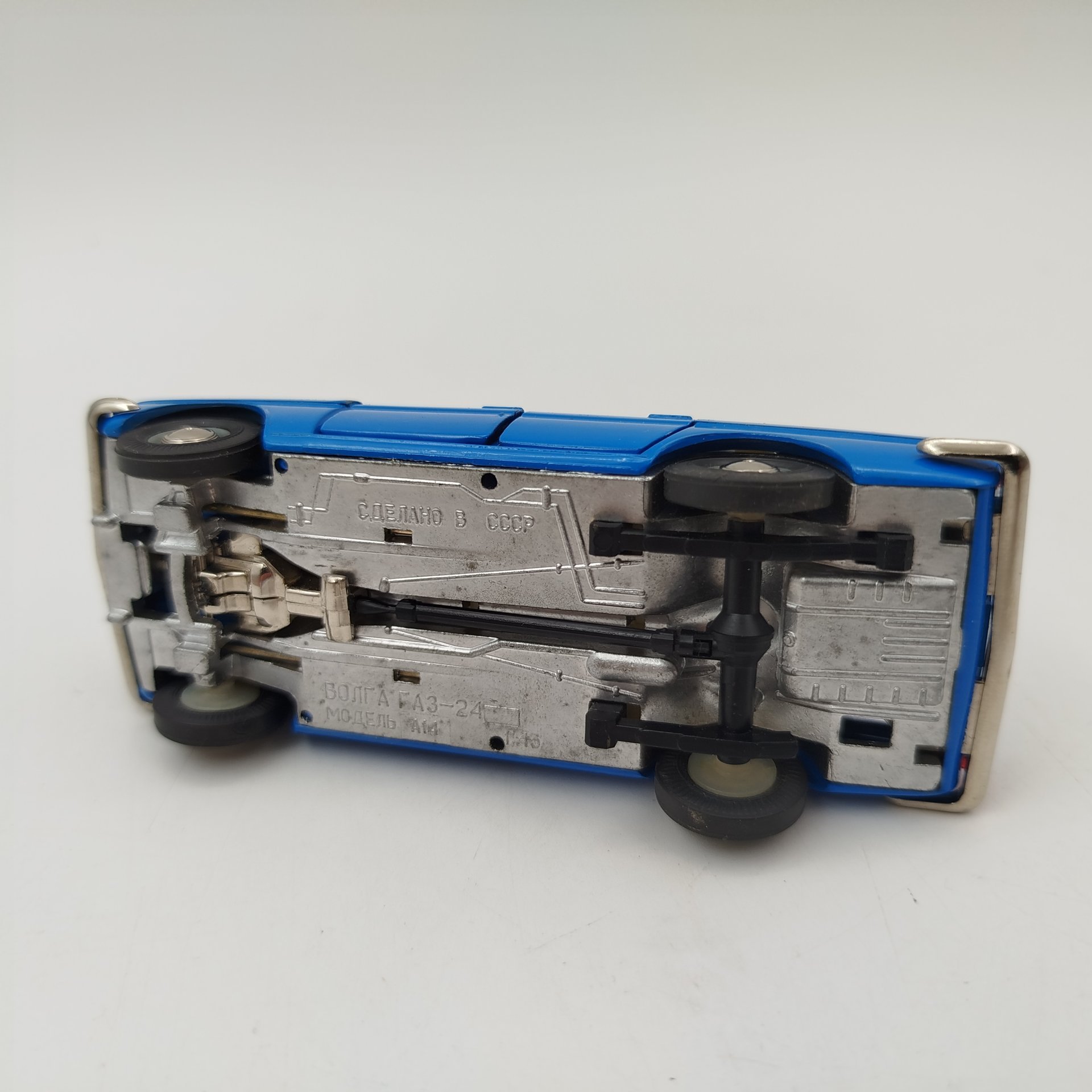 Модель автомобиля "Волга ГАЗ-24-02", №А14  в родной коробке в масштабе 1:43, металл, краска, полимерный материал, картон, Саратовский завод «Тантал», СССР, 1986 г., Саратовский завод «Тантал»
