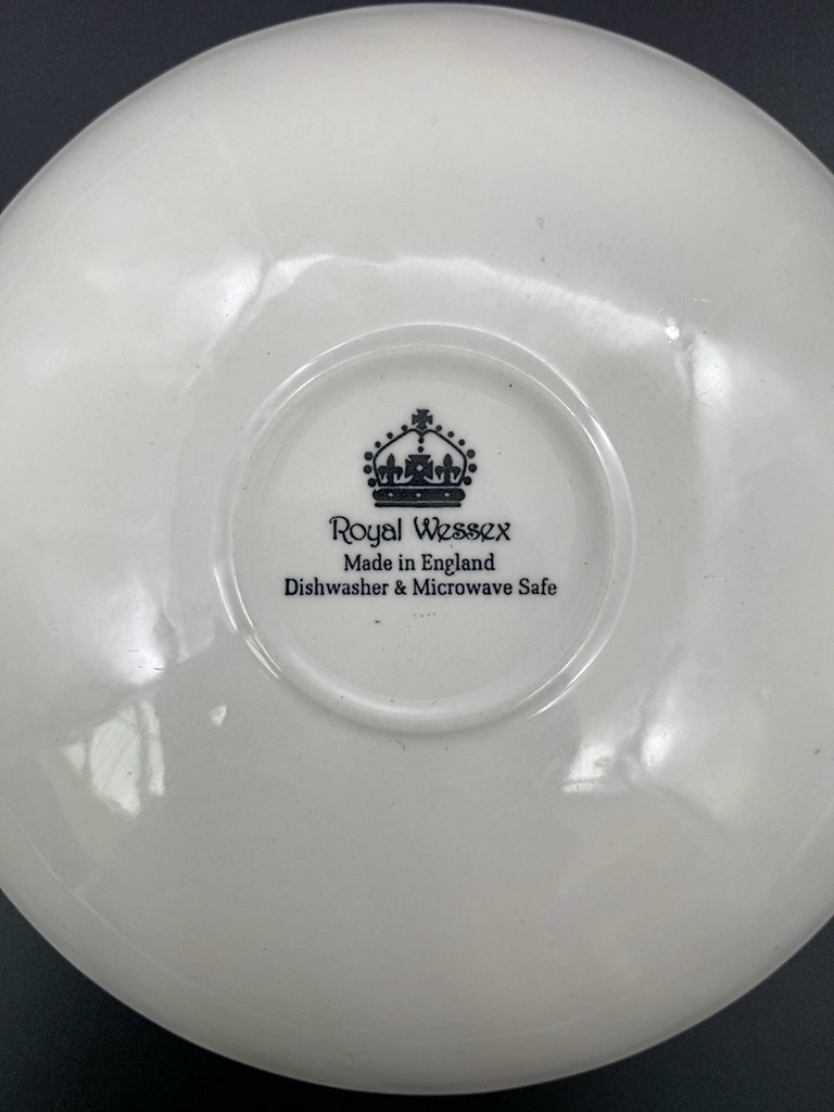 Чайная пара с изображением сельских мотивов, Royal Wessex