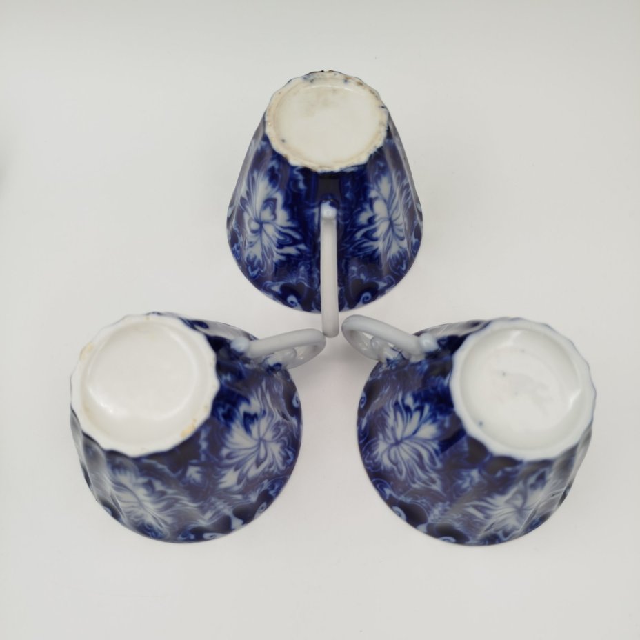 Набор из шести чайных пар формы "Лучистая" с синим цветочным декором( в подборе),, фарфор, деколь, Ленинградский фарфоровый завод (ЛФЗ), СССР, 1970-1990 гг.