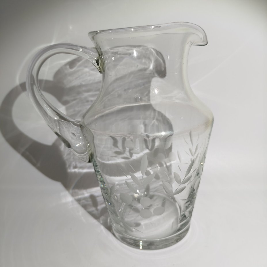 Кувшин с декором в виде веточек, стекло, алмазная грань, СССР, 1970-1990 гг.