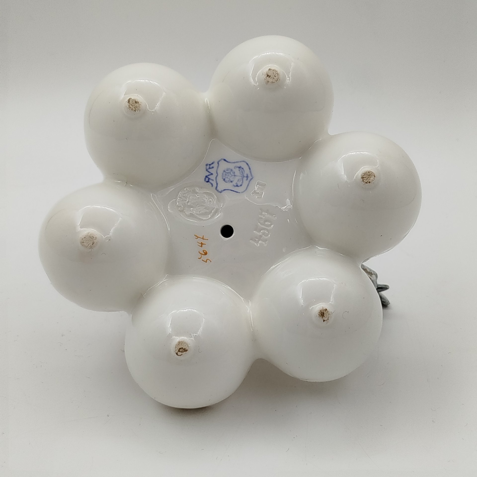 Пашотница (подставка для яиц) с фигуркой петуха, фабрика "Max Roesler"