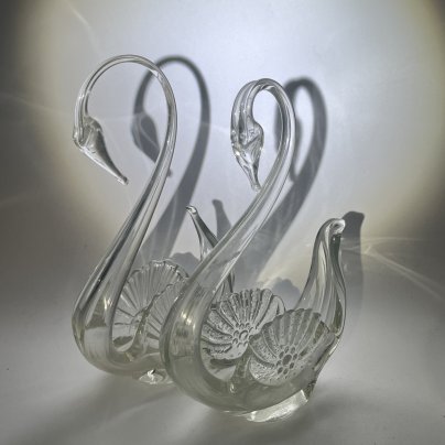 Пара салфетниц "Лебеди", стекло, гутная техника, пресс, СССР, 1970-1990 гг.