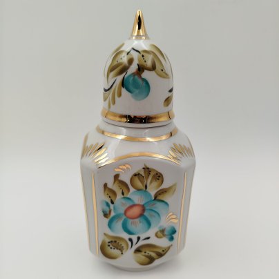 Чайница с цветочным декором, фарфор, роспись, золочение, Кисловодская фабрика сувениров, СССР, 1980-1990 гг.