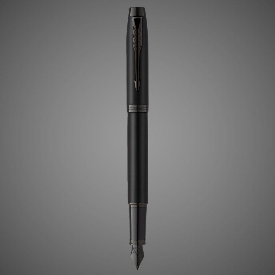 Перьевая ручка Parker IM Achromatic, Black BT, перо: F, цвет чернил: blue, в подарочной упаковке., Лаки и смолы: лак, латунь