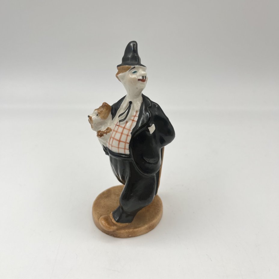 Статуэтка "Клоун Карандаш", автор Г. А. В. Траугот, фарфор, роспись, Артель «Прогресс», СССР, 1950-1960 гг.