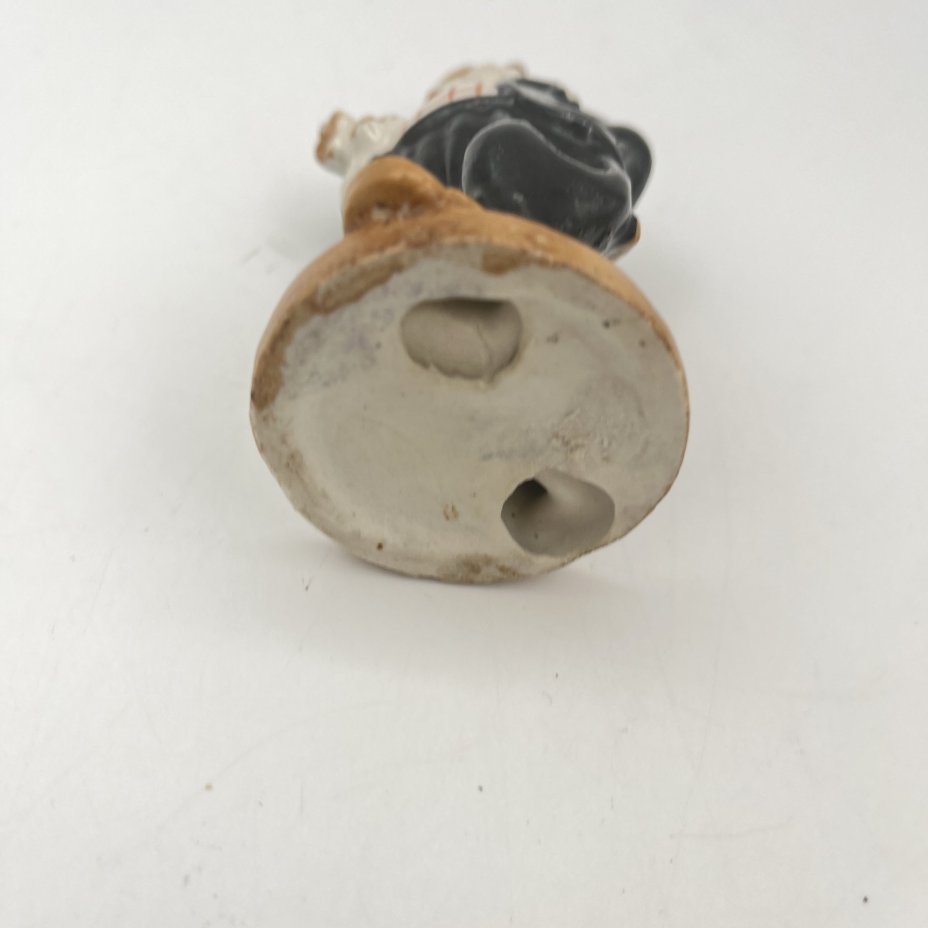 Статуэтка "Клоун Карандаш", автор Г. А. В. Траугот, фарфор, роспись, Артель «Прогресс», СССР, 1950-1960 гг.