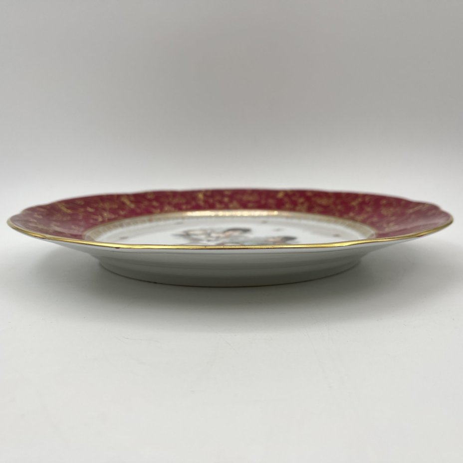 Тарелка декоративная, украшенная изображением Наполеона Бонопарта и Жозефины, фарфор, деколь, крытье, золочение, Limoges, Франция, 1960-1980 гг.