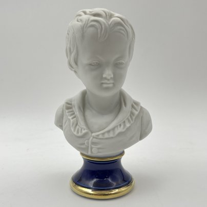 Бюст "Александр Броньяр" ("Мальчик") по мотивам одноименного произведения Жана Антуана Гудона, фарфор, крытье, золочение, Европа, 1990-2000 гг.