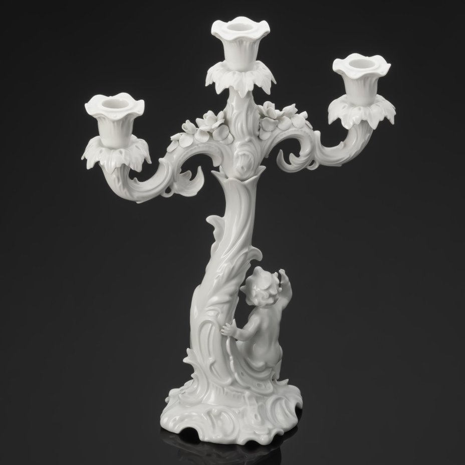 Канделябр на три свечи, стилизованный под растительный побег с путти у основания, Alka-Kunst Alboth & Kaiser