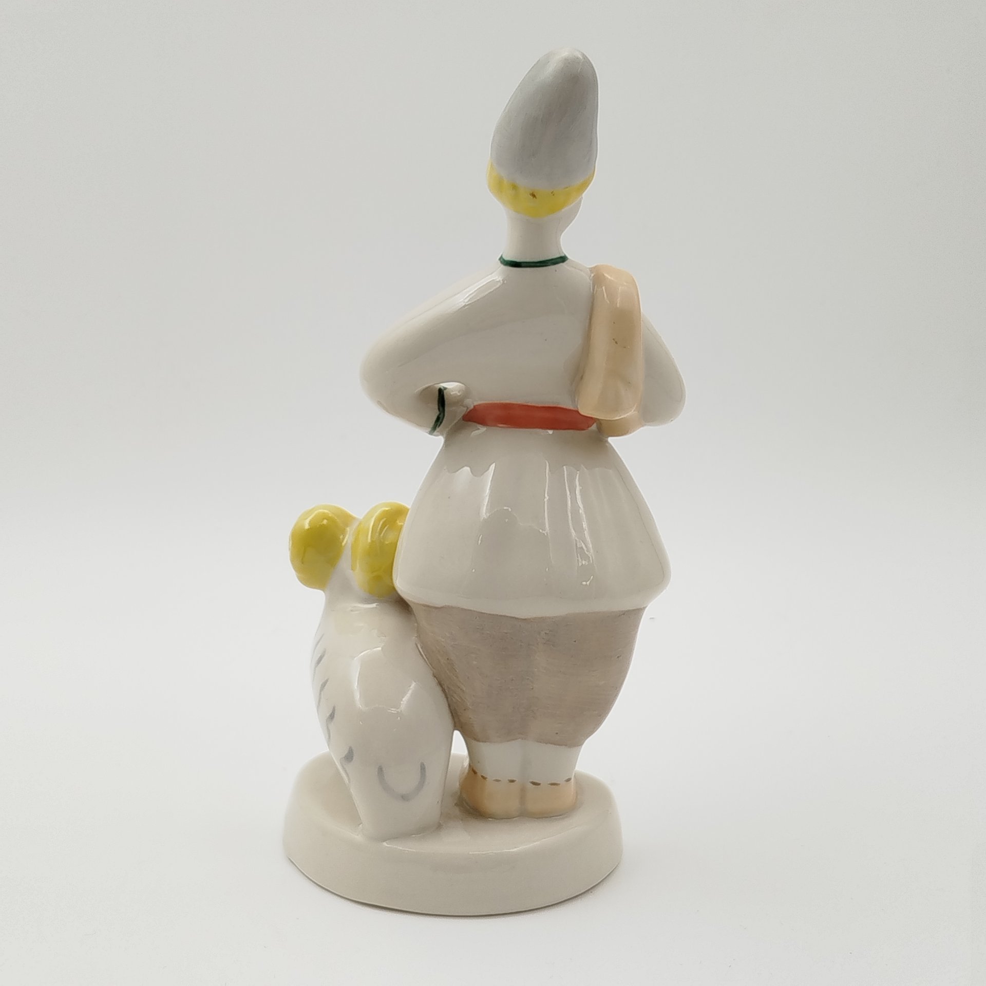 Статуэтка «Пастух с бараном" ("Чабан"), фарфор, роспись, Полонский завод художественной керамики (Полонное ЗХК), СССР, 1960-1990 гг.