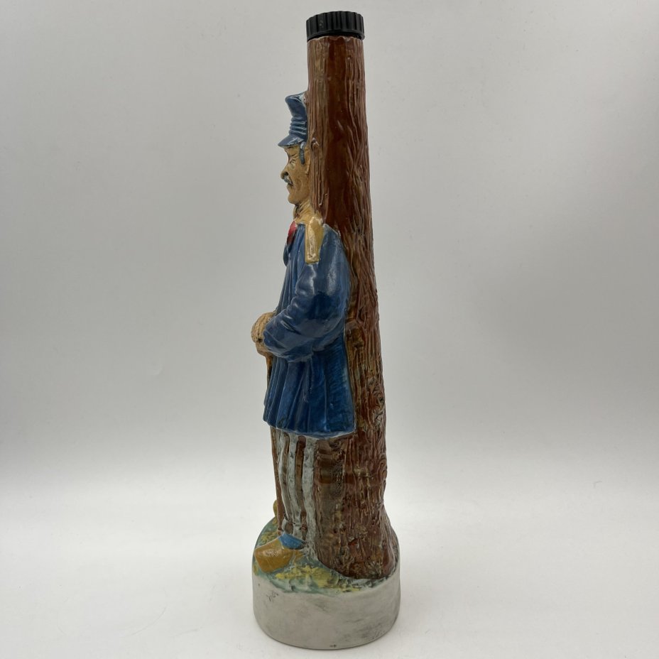 Штоф фигурный в виде мужчины в синем кафтане и фуражке, K.L.E.M.