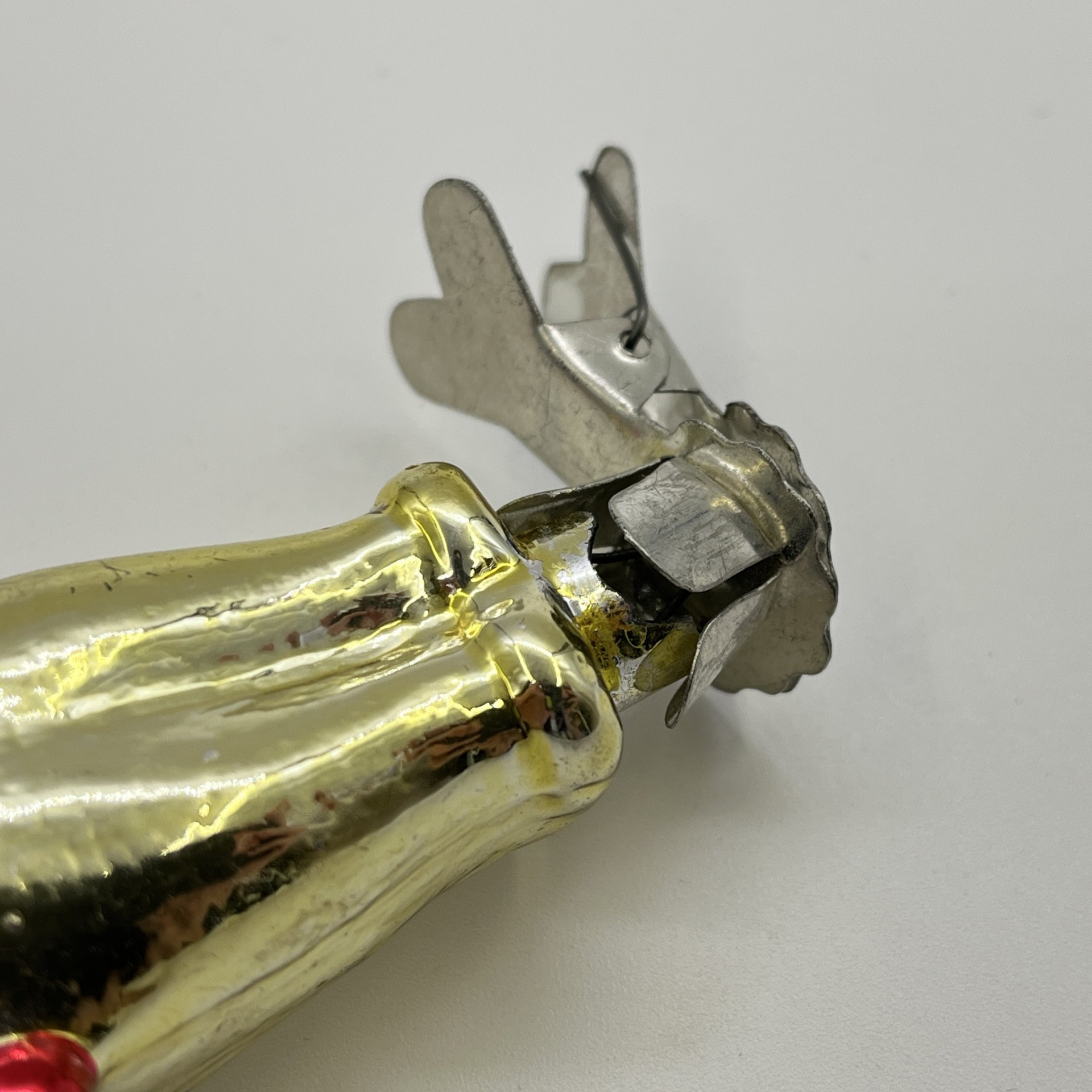 Ёлочная игрушка на прищепке "Космонавт", стекло, краска, металл, СССР, 1960-1980 гг.