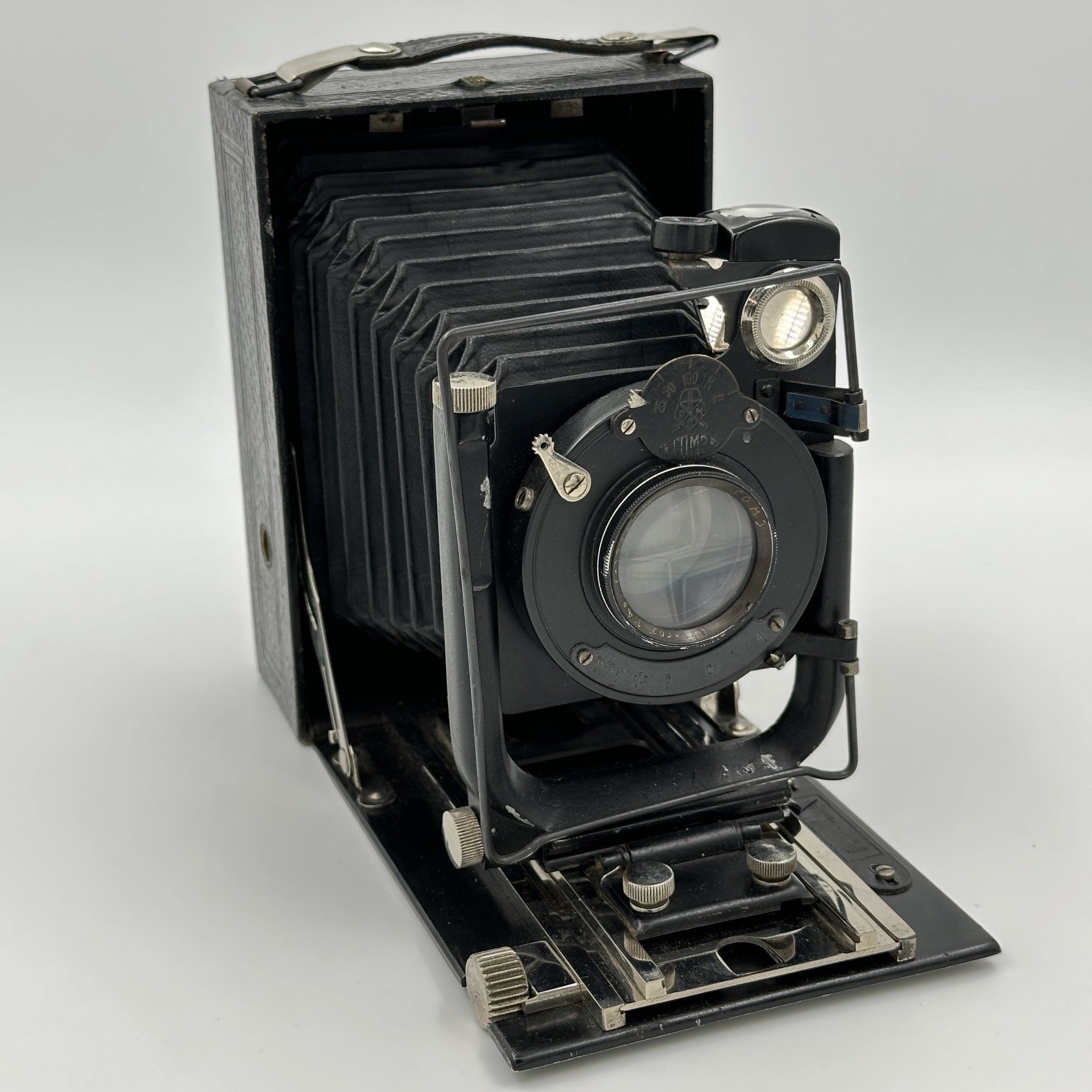 Фотоаппарат Фотокор-1  в оригинальном кофре, Государственный оптико-механический завод имени ОГПУ (ГОМЗ)