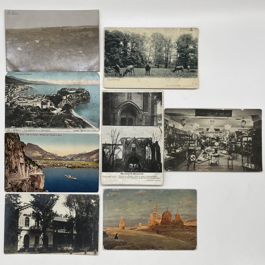 Набор из восьми открыток с архитектурными видами