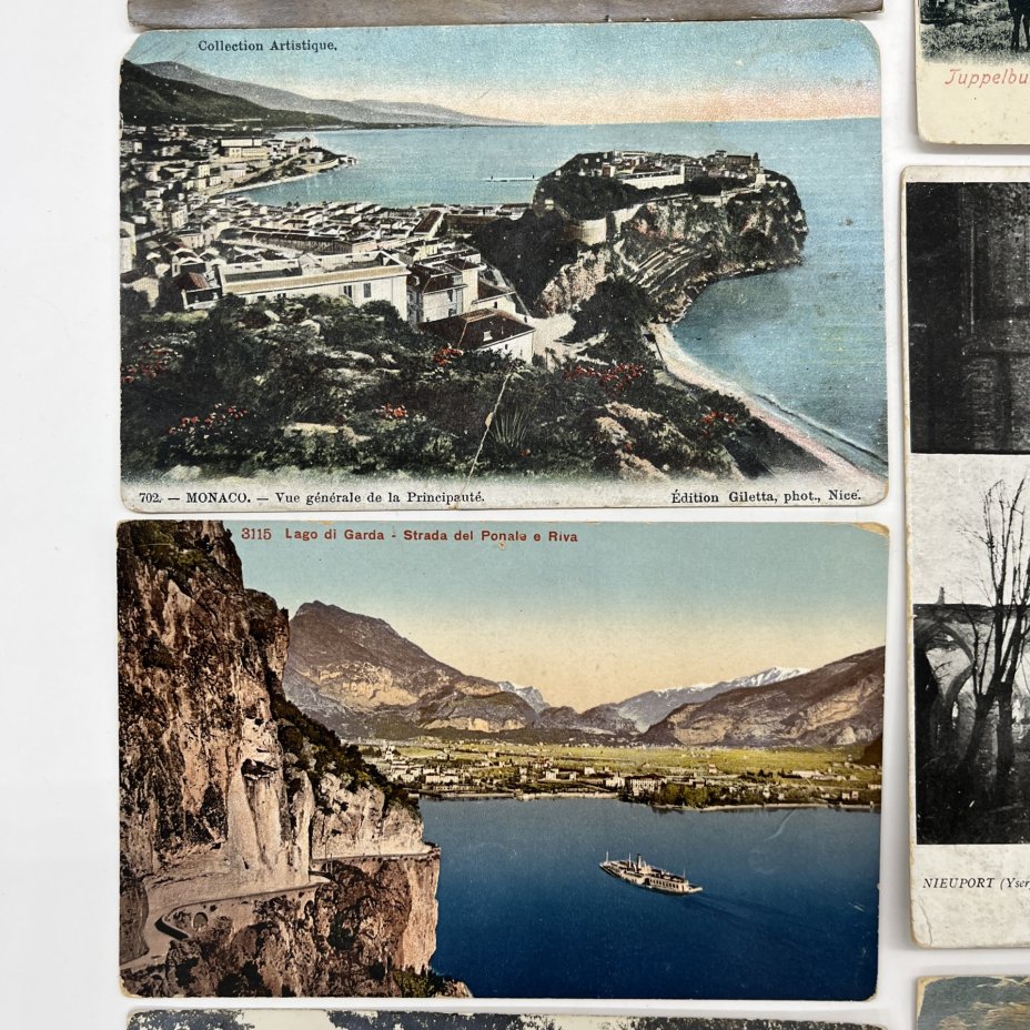 Набор из восьми открыток с архитектурными видами