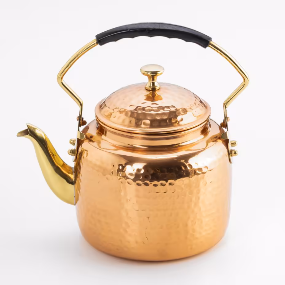Чайник заварочный (винтажный), украшенный рельефным  декором