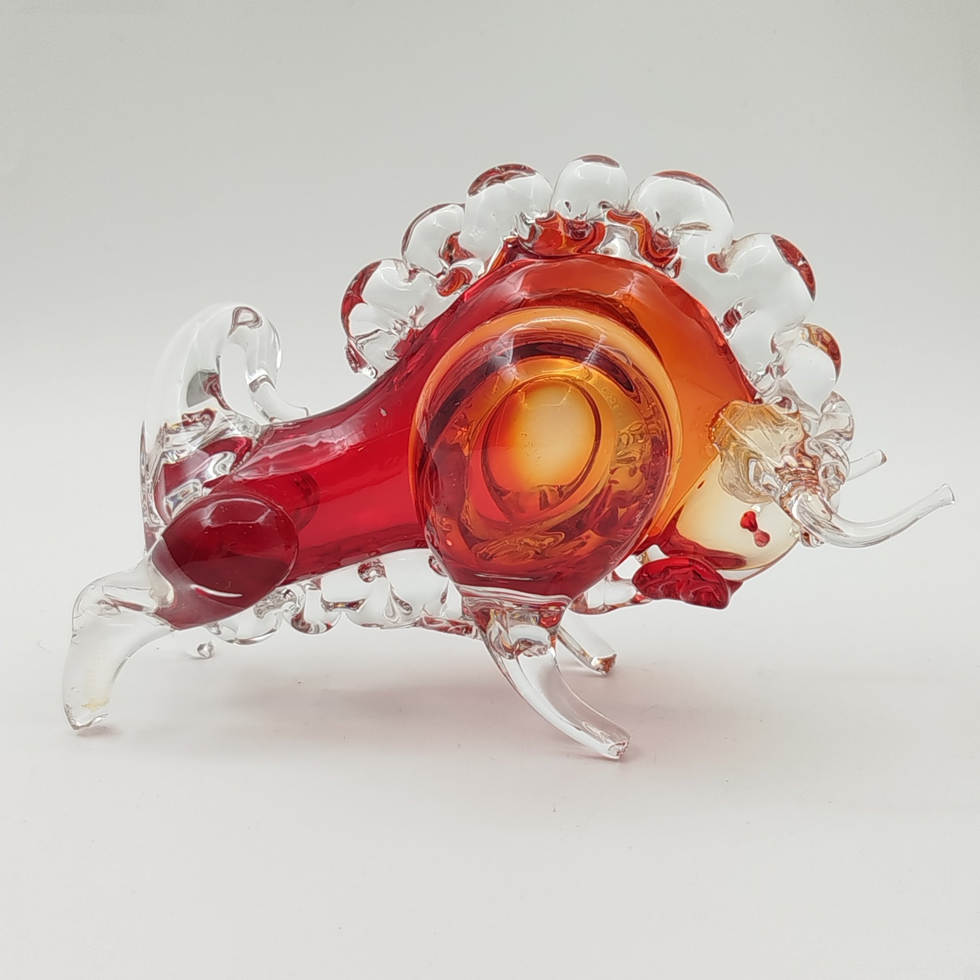 Статуэтка "Бизон", автор Муратов В.С., стекло, гутная техника, Гусевской хрустальный завод (Гусь-Хрустальный), СССР, 1970-1990 гг.