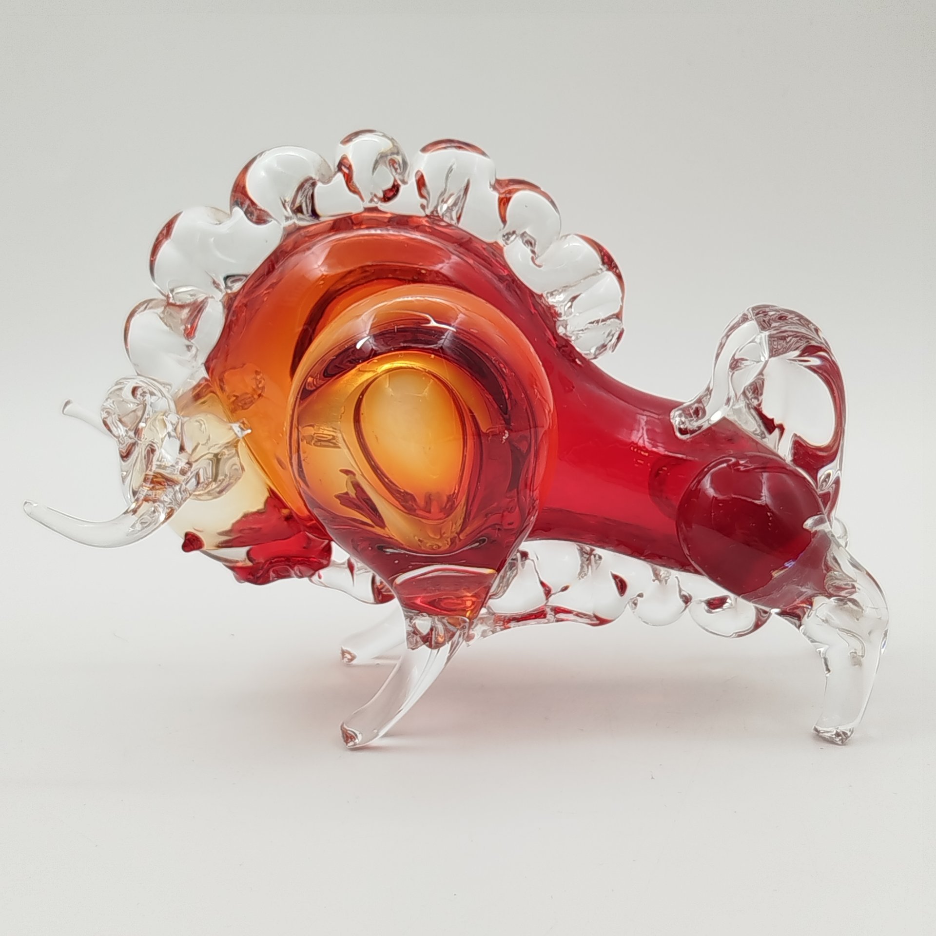 Статуэтка "Бизон", автор Муратов В.С., стекло, гутная техника, Гусевской хрустальный завод (Гусь-Хрустальный), СССР, 1970-1990 гг.