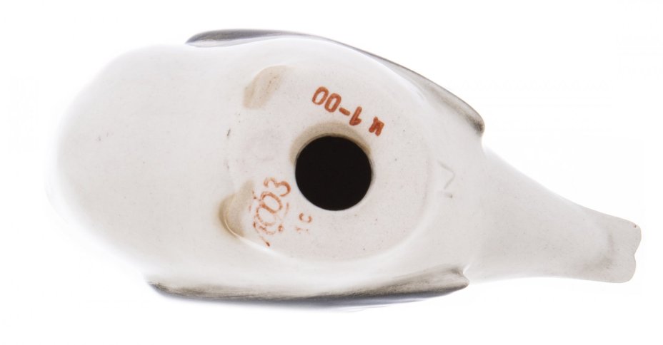 Статуэтка "Пуночка", фарфор, роспись, Ленинградский фарфоровый завод ("ЛФЗ"), скульптор П. Веселов, СССР, 1960-1980 гг., Ленинградский фарфоровый завод (ЛФЗ)