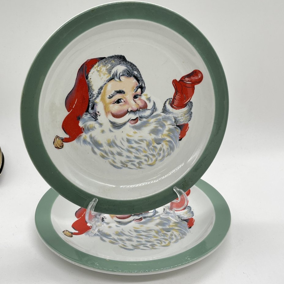Набор из 2 обеденных тарелок "Санта Клаус", Wood & Sons NHS, фаянс, деколь, Великобритания, 1970-1990 гг.