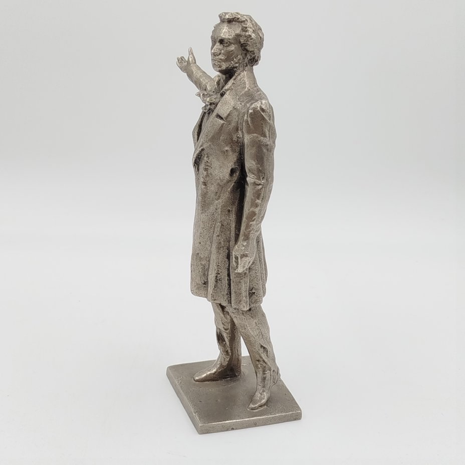 Скульптура «Памятник А.С. Пушкину», по модели скульптора М.К. Аникушина, Завод художественного литья «Монументскульптура» (ЛЗХЛ)