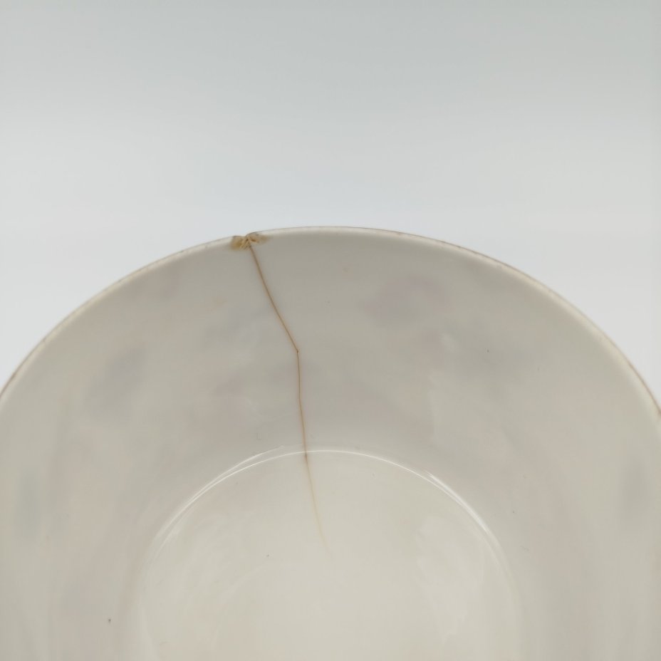 Чайная пара с цветочным декором, фарфор, крытье, деколь с дорисовкой, золочение, Дмитровский фарфоровый завод (ДФЗ Вербилки), СССР, 1917-1940 гг.