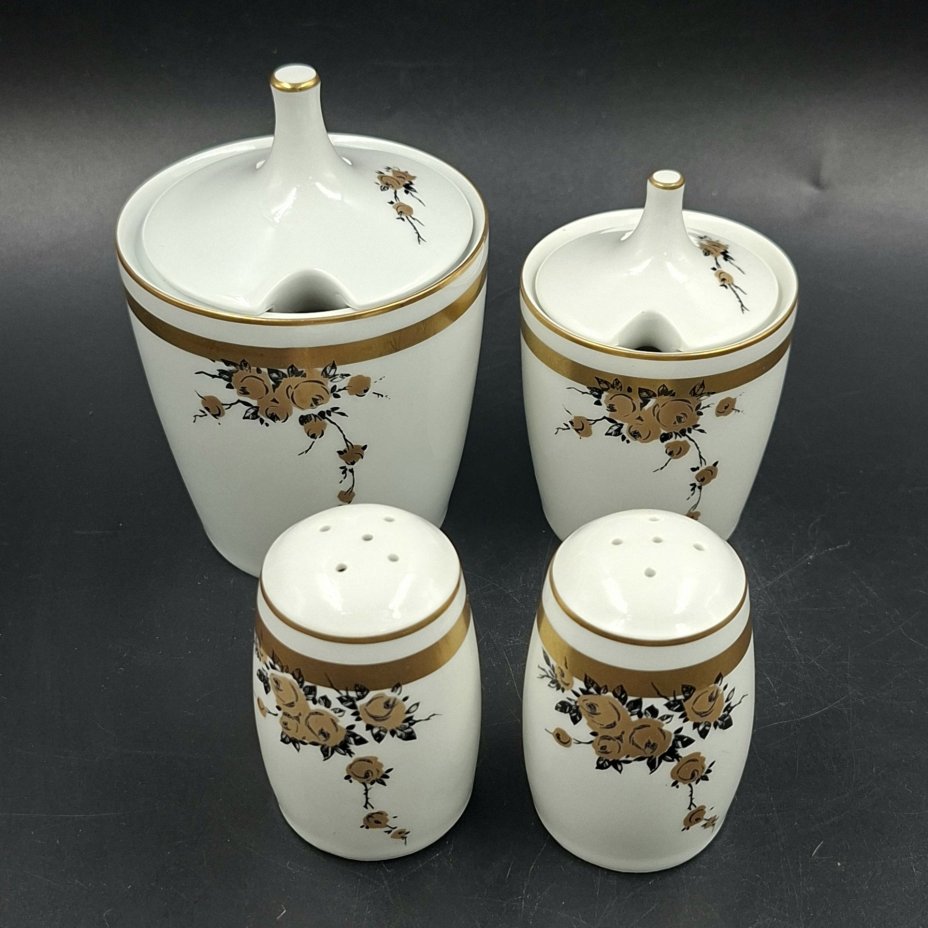 Набор для специй (солонка, перечница, горчичница и хренница) с цветочным декором золотистого цвета, фарфор, деколь, золочение, Graf Von Henneberg Porzellan, 1777 Jlmenau, ГДР, 1973-1977 гг.