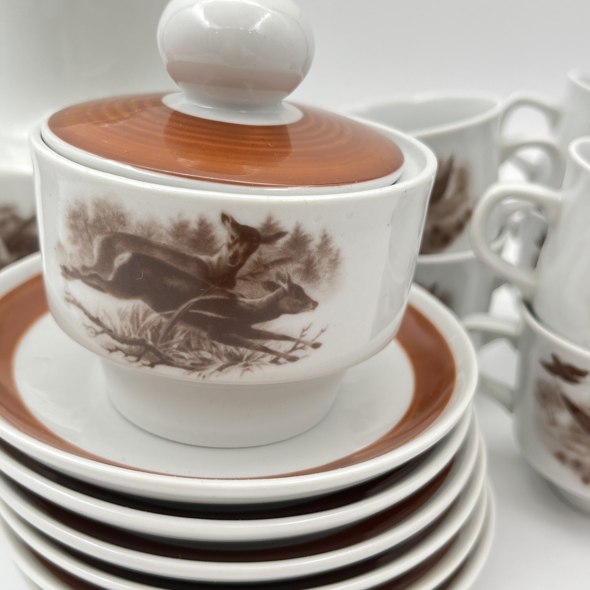 Сервиз кофейный на 6 персон, декорированный изображениями дичи, фарфор, деколь, Colditz (Кольдиц), Германия, 1980-1990 гг.